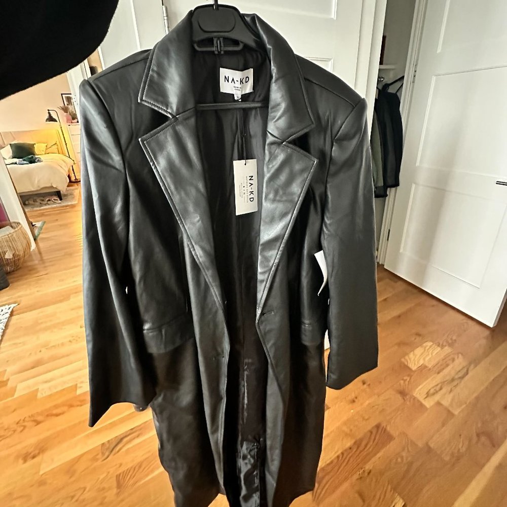 NA-KD Black faux leather trench coat